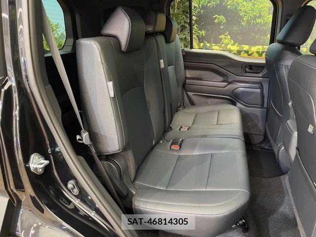 Toyota Land Cruiser FJ 2026-06 8245607-11