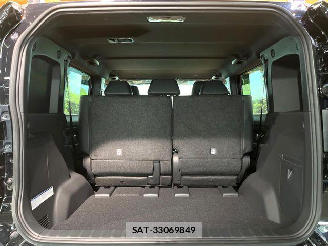 Toyota Land Cruiser FJ 2026-06 8245605-12