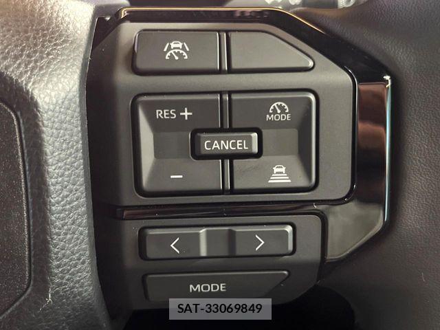 Toyota Land Cruiser FJ 2026-06 8245605-6