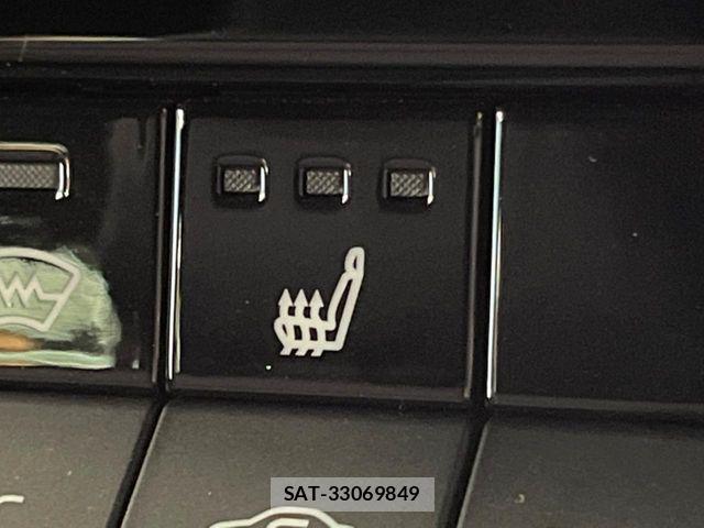 Toyota Land Cruiser FJ 2026-06 8245605-8