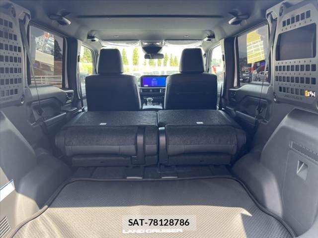 Toyota Land Cruiser FJ 2026-06 8315038-20
