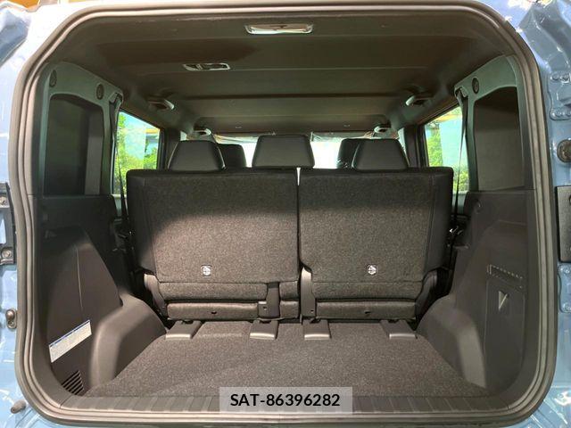 Toyota Land Cruiser FJ 2026-06 8336435-10