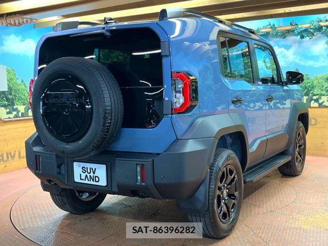 Toyota Land Cruiser FJ 2026-06 8336435-16