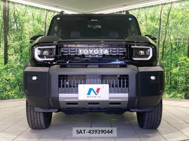Toyota Land Cruiser FJ 2026-07 8336436-13