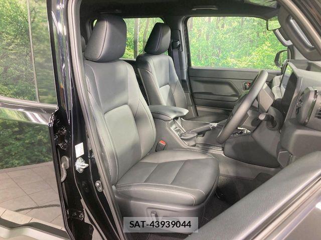 Toyota Land Cruiser FJ 2026-07 8336436-7