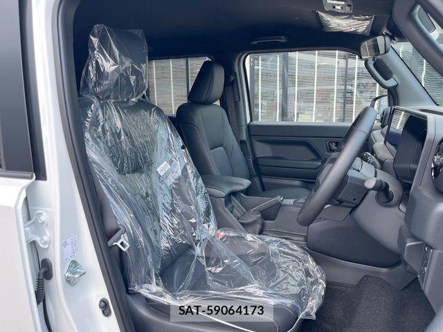 Toyota Land Cruiser FJ 2026-07 8354789-11