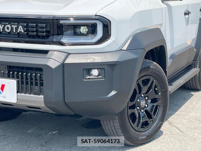Toyota Land Cruiser FJ 2026-07 8354789-15