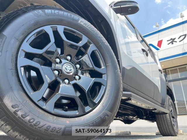 Toyota Land Cruiser FJ 2026-07 8354789-16