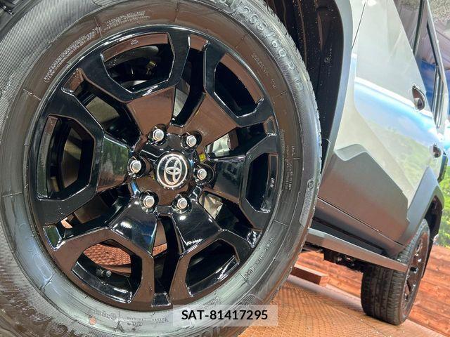 Toyota Land Cruiser FJ 2026-07 8366570-12