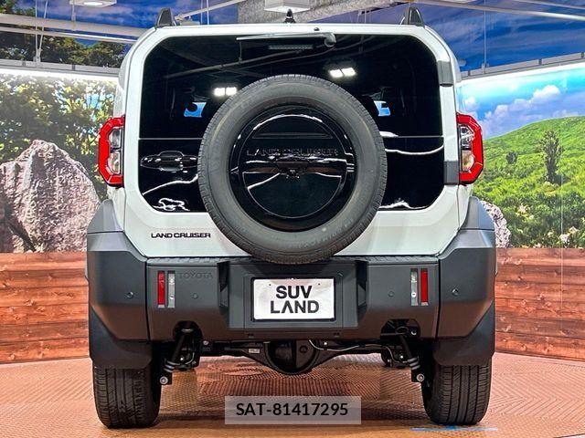 Toyota Land Cruiser FJ 2026-07 8366570-14