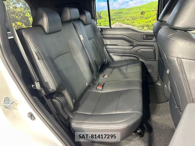 Toyota Land Cruiser FJ 2026-07 8366570-8