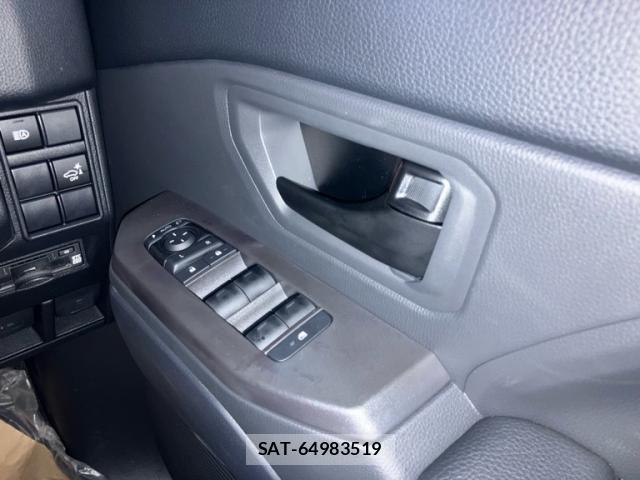 Toyota Land Cruiser FJ 2026-07 8366576-4