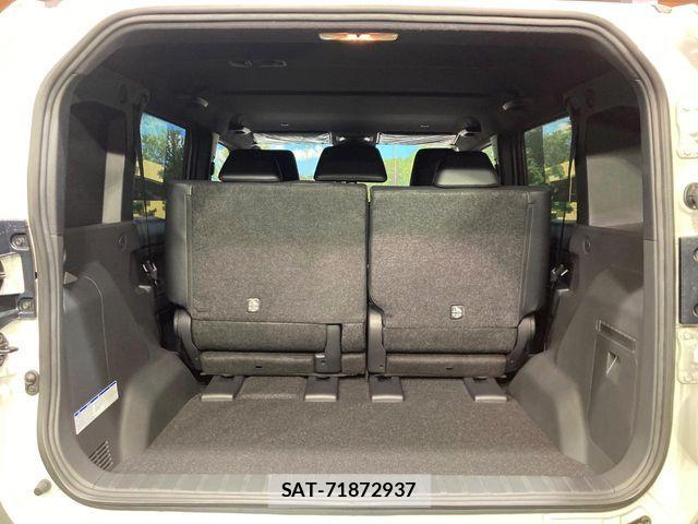 Toyota Land Cruiser FJ 2026-06 8366569-10
