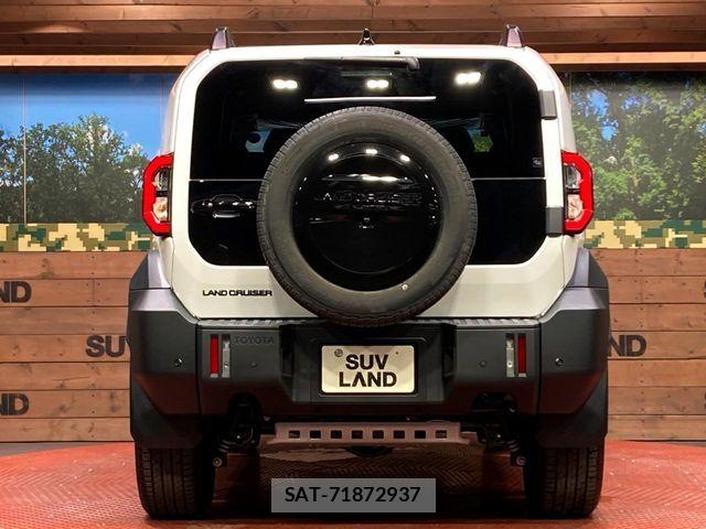 Toyota Land Cruiser FJ 2026-06 8366569-14