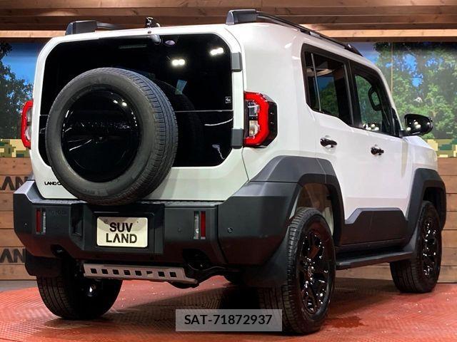 Toyota Land Cruiser FJ 2026-06 8366569-16