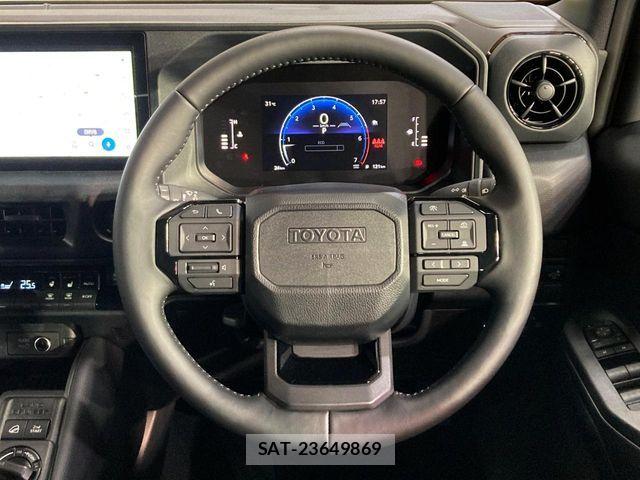 Toyota Land Cruiser FJ 2026-06 8366568-7