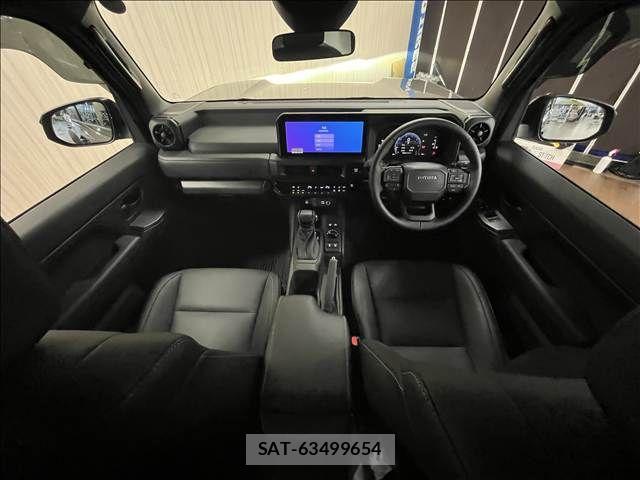 Toyota Land Cruiser FJ 2026-07 8366567-9