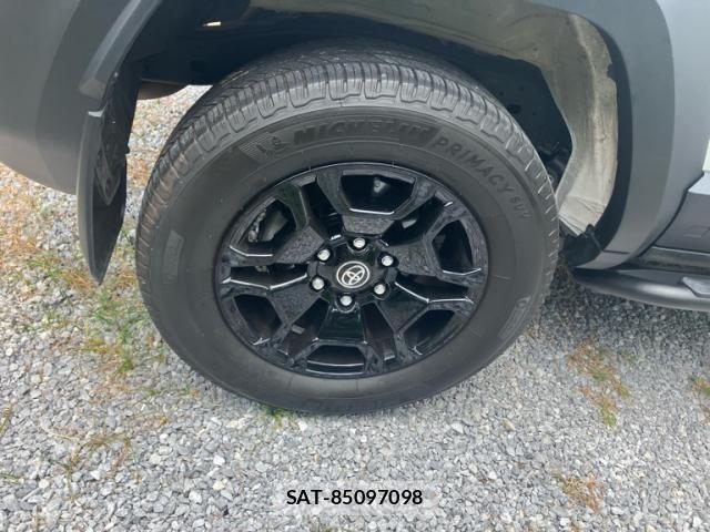 Toyota Land Cruiser FJ 2026-06 8371768-9