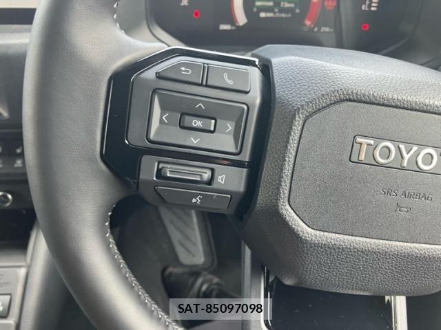 Toyota Land Cruiser FJ 2026-06 8371768-17