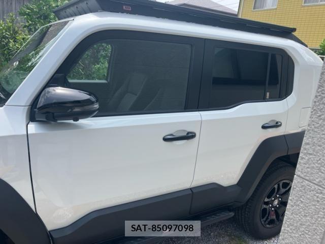 Toyota Land Cruiser FJ 2026-06 8371768-4