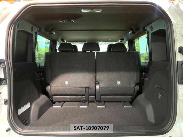 Toyota Land Cruiser FJ 2026-07 8438282-10