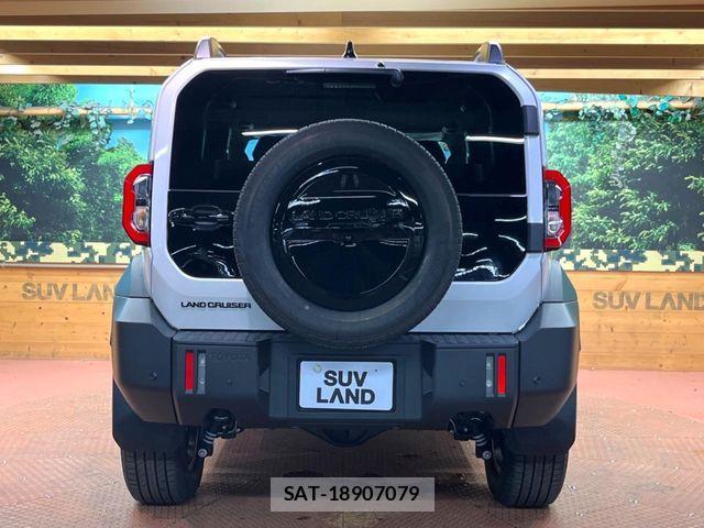 Toyota Land Cruiser FJ 2026-07 8438282-15
