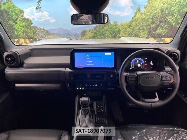 Toyota Land Cruiser FJ 2026-07 8438282-1