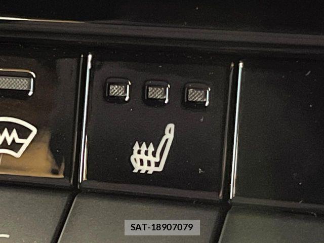 Toyota Land Cruiser FJ 2026-07 8438282-5