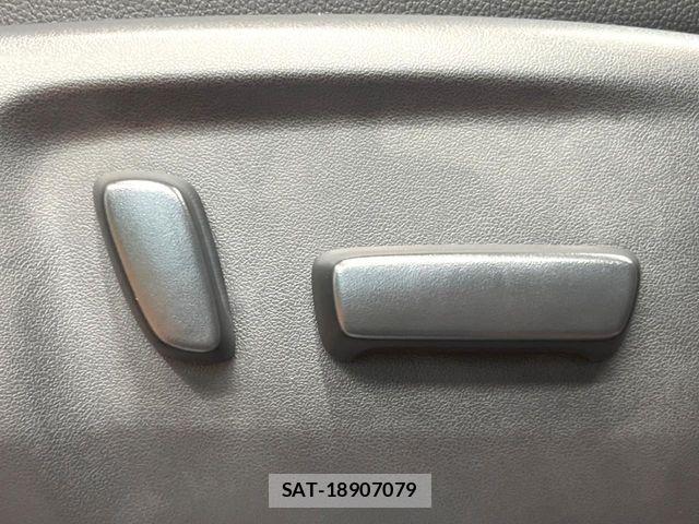 Toyota Land Cruiser FJ 2026-07 8438282-6