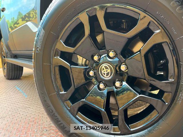 Toyota Land Cruiser FJ 2026-07 8438279-12