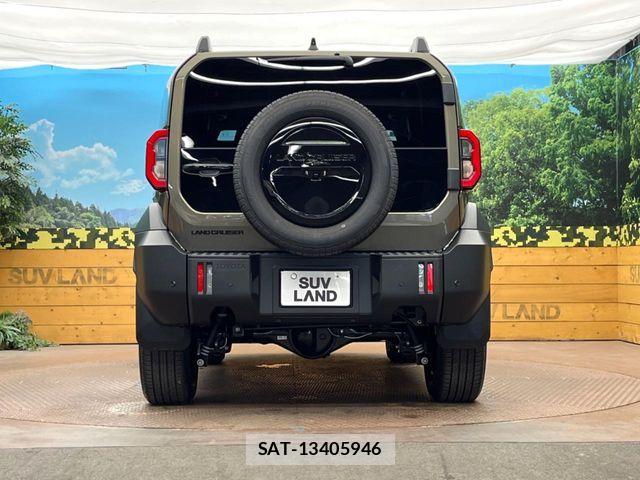 Toyota Land Cruiser FJ 2026-07 8438279-14