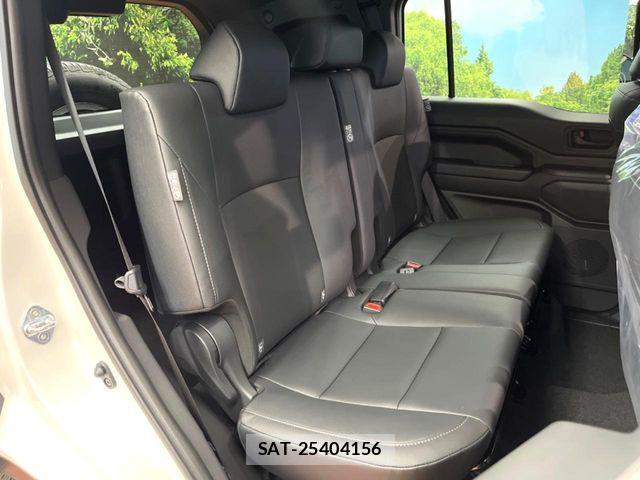 Toyota Land Cruiser FJ 2026-06 8438291-11
