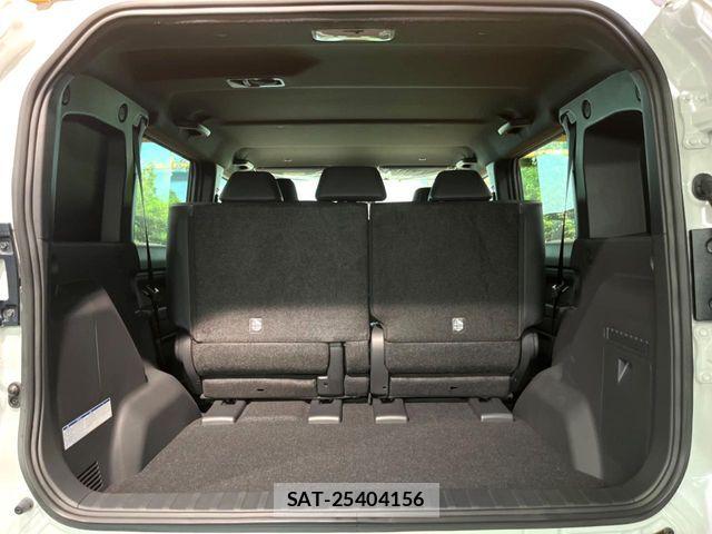 Toyota Land Cruiser FJ 2026-06 8438291-12