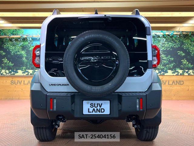 Toyota Land Cruiser FJ 2026-06 8438291-16