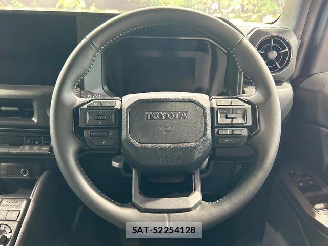 Toyota Land Cruiser FJ 2026-07 8457763-10