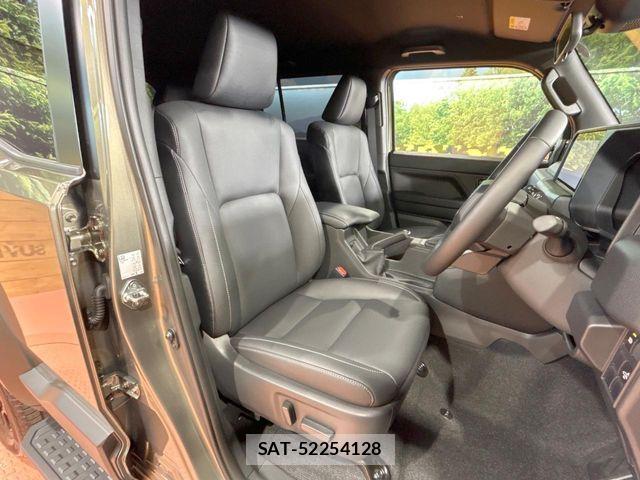 Toyota Land Cruiser FJ 2026-07 8457763-7