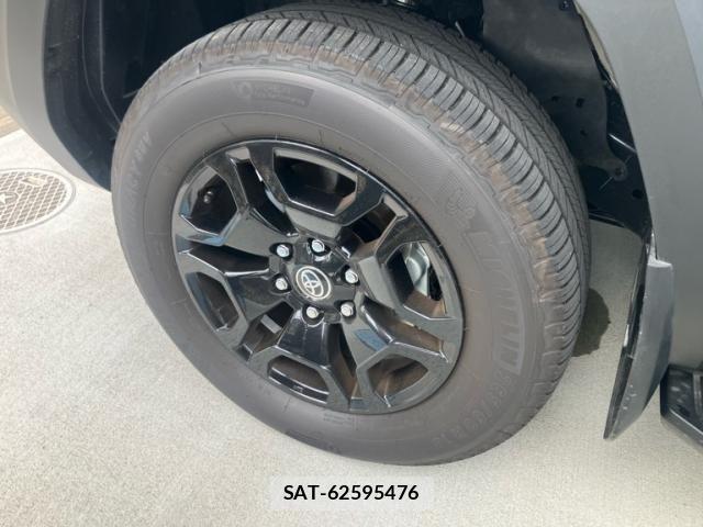 Toyota Land Cruiser FJ 2026-06 8562324-9