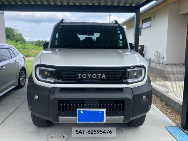 Toyota Land Cruiser FJ 2026-06 8562324-1
