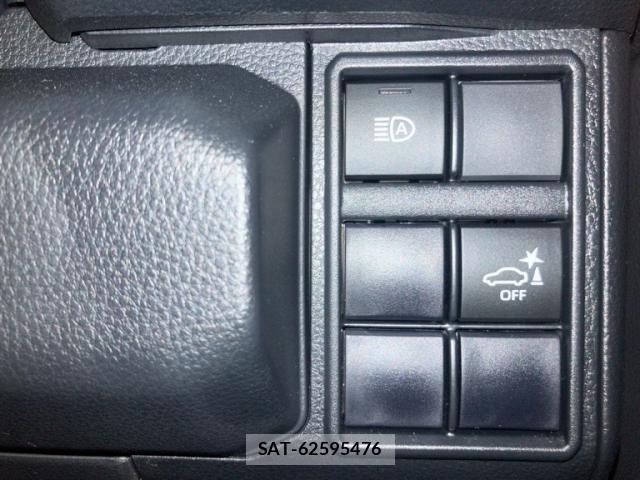 Toyota Land Cruiser FJ 2026-06 8562324-21