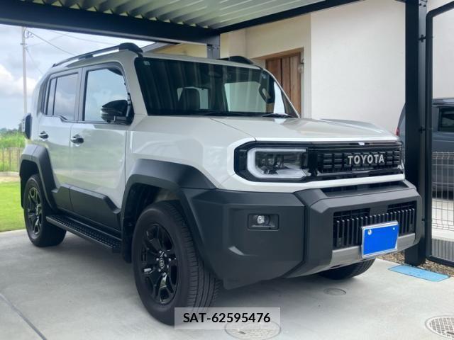 Toyota Land Cruiser FJ 2026-06 8562324-2