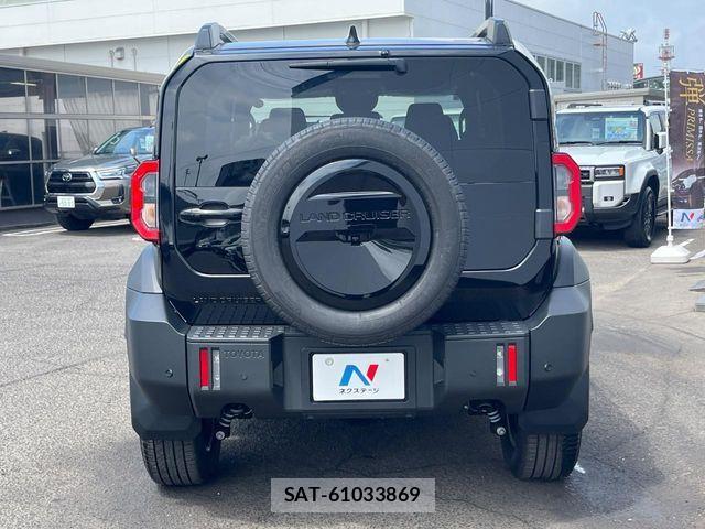 Toyota Land Cruiser FJ 2026-06 8627358-14
