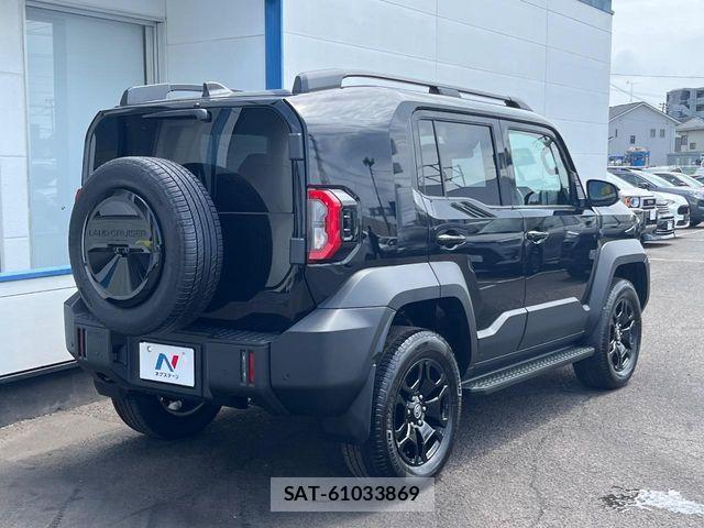Toyota Land Cruiser FJ 2026-06 8627358-16