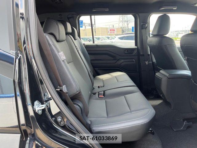 Toyota Land Cruiser FJ 2026-06 8627358-8