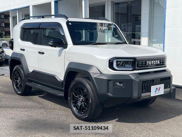 Toyota Land Cruiser FJ 2026-07 8627359-15