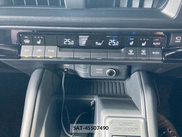 Toyota Land Cruiser FJ 2026-05 8659767-20