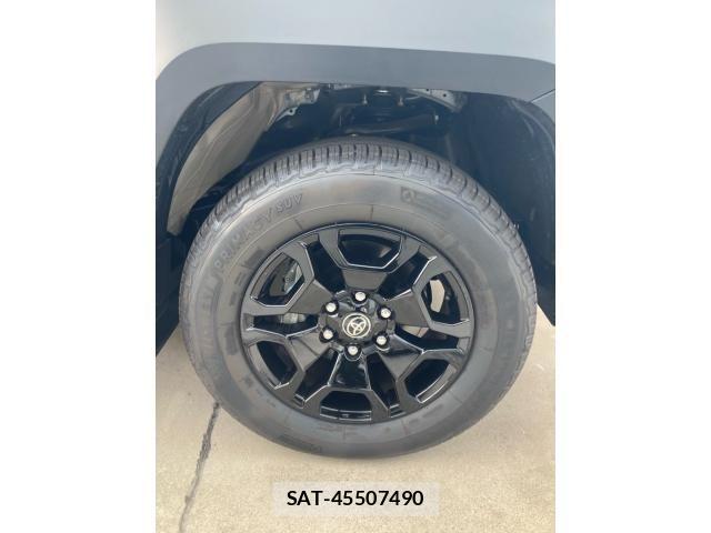 Toyota Land Cruiser FJ 2026-05 8659767-4