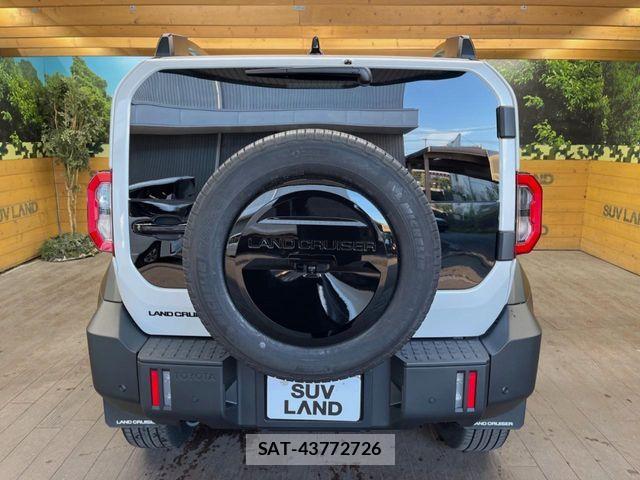 Toyota Land Cruiser FJ 2026-06 8659764-14