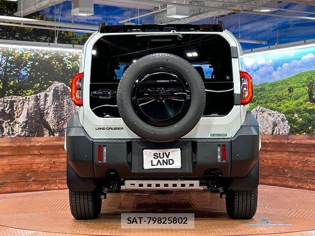 Toyota Land Cruiser FJ 2026-07 8659757-14