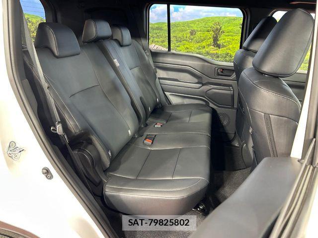Toyota Land Cruiser FJ 2026-07 8659757-8
