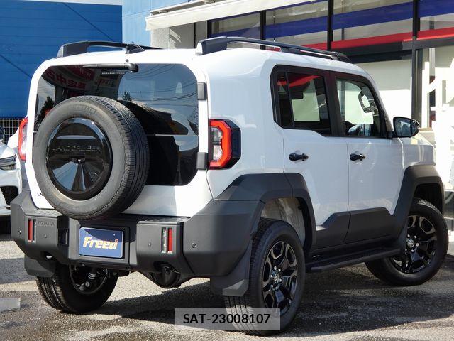 Toyota Land Cruiser FJ 2026-06 8659766-1